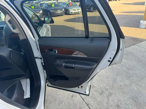 Used 2011 Lincoln MKX AWD w/ 102A Rapid Spec Order Code image 16