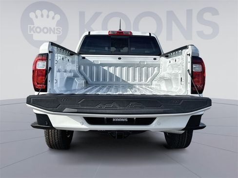 New 2026 GMC Canyon Elevation image 25