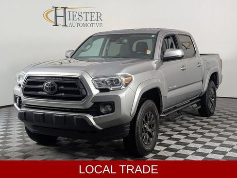 Used 2023 Toyota Tacoma SR5 w/ Technology Package AWD/4WD image 4