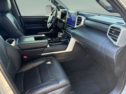 Used 2022 Toyota Tundra Platinum image 19