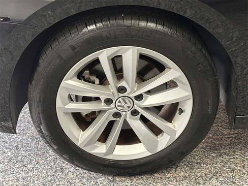 Used 2021 Volkswagen Passat 2.0T S image 13