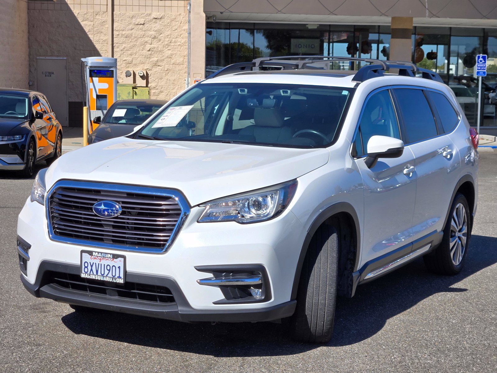 Used 2021 Subaru Ascent Limited w/ Technology Package AWD/4WD image 9