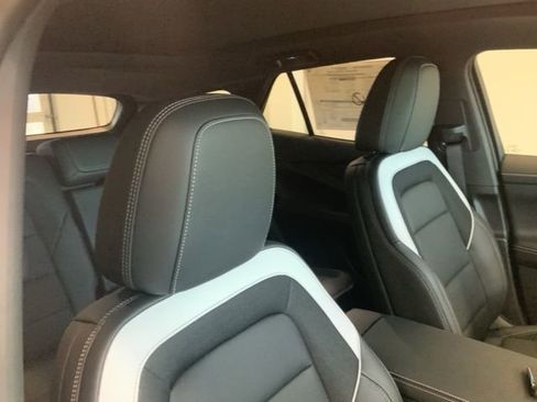 New 2025 Chevrolet Blazer EV LT image 35