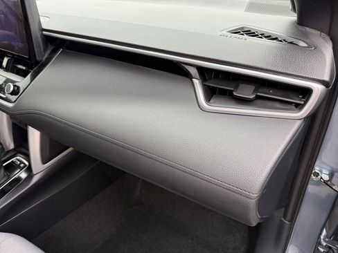 Certified 2024 Toyota Corolla Cross SE w/ Moonroof Package image 16