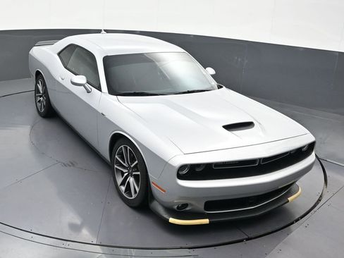 Used 2023 Dodge Challenger GT w/ Plus Package image 21