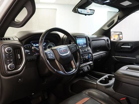 Used 2020 GMC Sierra 1500 AT4 w/ AT4 Premium Package AWD/4WD image 7
