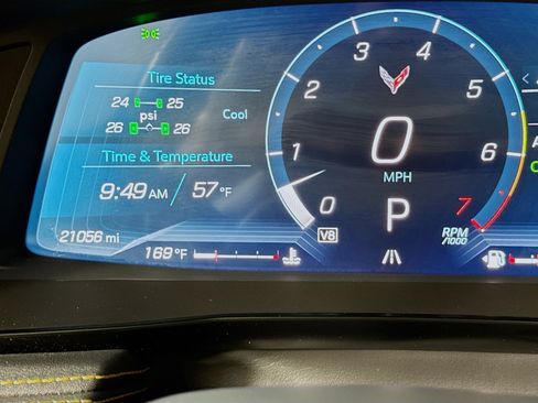 Used 2024 Chevrolet Corvette Stingray Preferred Conv w/ Z51 Performance Package RWD image 14