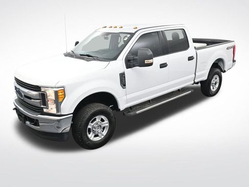 Used 2017 Ford F250 XLT image 19