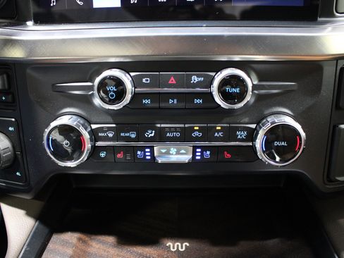 Used 2026 Ford F250 King Ranch w/ Chrome Package AWD/4WD image 18
