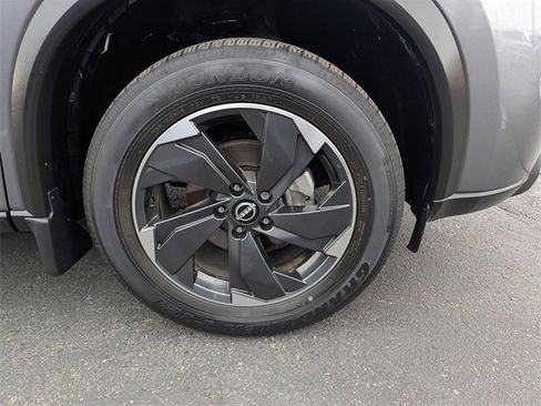 Used 2024 Nissan Rogue SV image 26