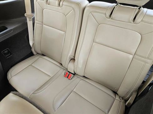 Used 2021 Lincoln Aviator Reserve w/ Equipment Group 201A AWD/4WD image 20
