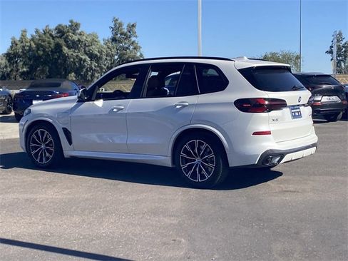 New 2026 BMW X5 xDrive50e w/ M Sport Package image 8
