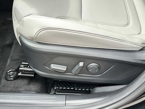 New 2026 Hyundai Tucson Limited w/ Tow & Go Package FWD image 10