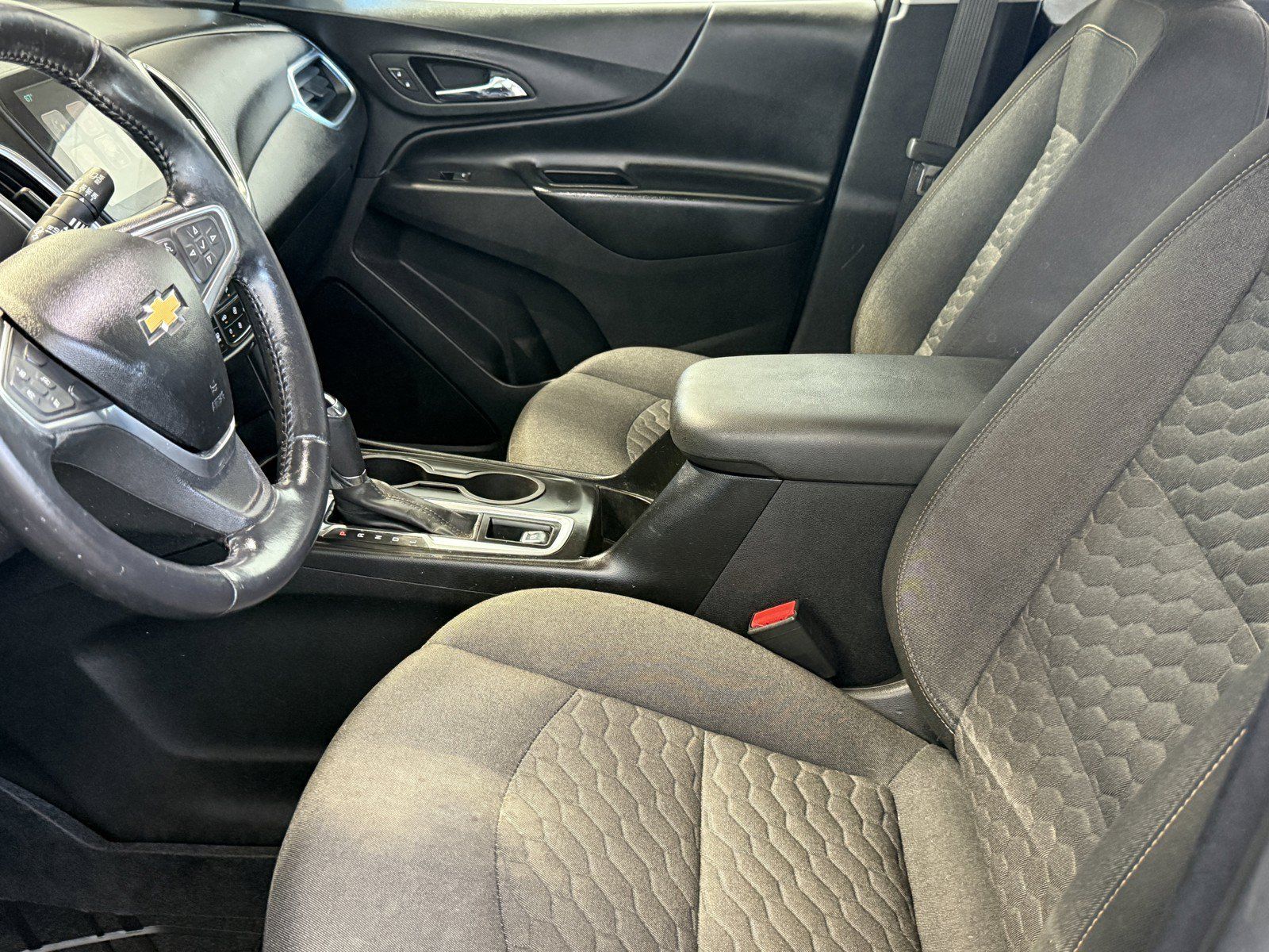 Used 2018 Chevrolet Equinox LT w/ Sun & Infotainment Package FWD image 27