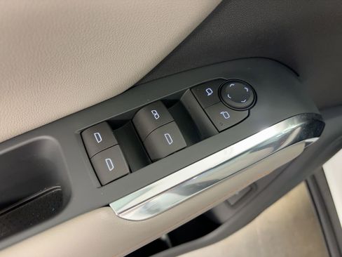 New 2025 Chevrolet Traverse LT image 11