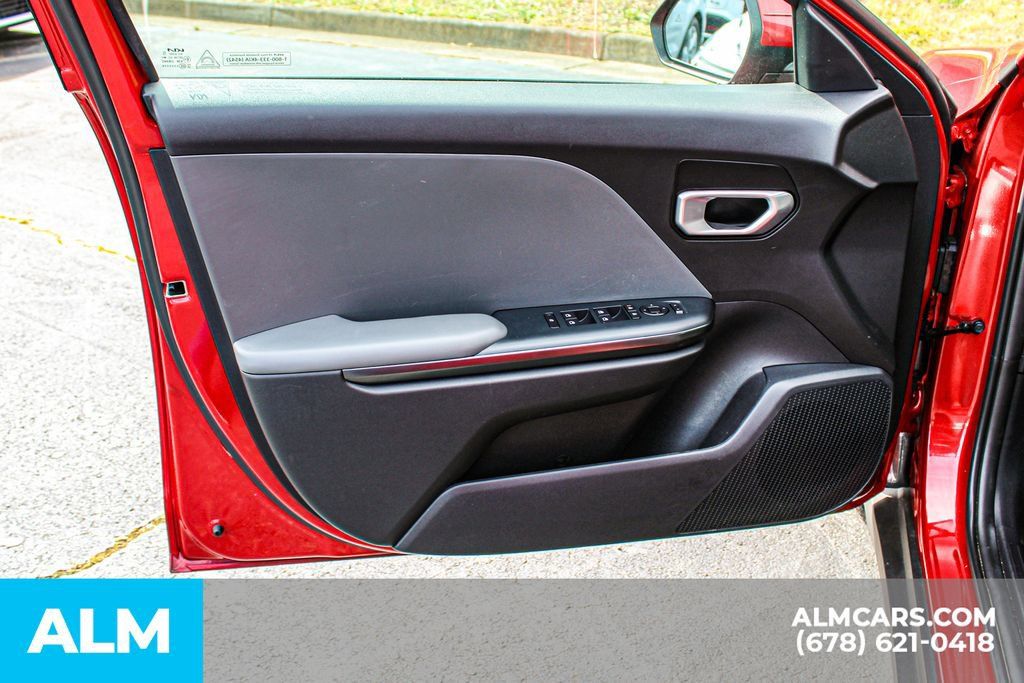 Used 2025 Kia K4 FWD image 33