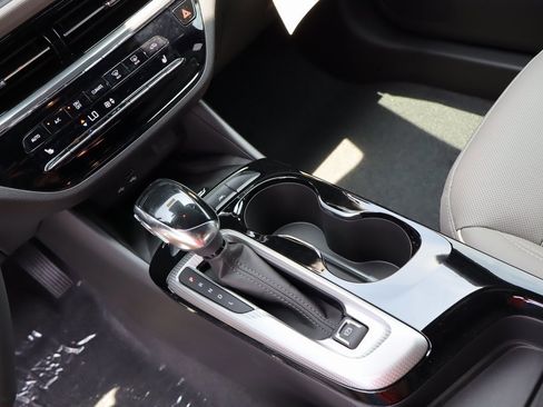 Used 2025 Buick Envista Avenir image 15