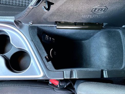 Used 2019 Dodge Challenger SXT RWD image 24