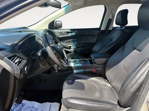 Used 2022 Ford Edge Titanium w/ Equipment Group 301A AWD/4WD image 9