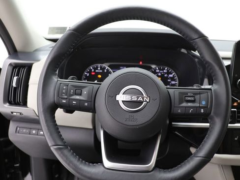 Used 2022 Nissan Pathfinder SL image 17