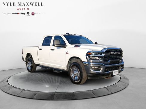 Used 2025 RAM 2500 Tradesman w/ Chrome Appearance Group AWD/4WD image 2