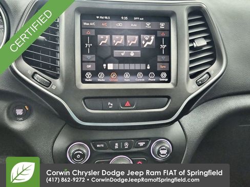 Used 2019 Jeep Cherokee Trailhawk w/ Comfort/Convenience Group image 26