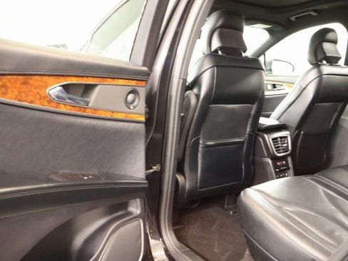 Used 2019 Lincoln Nautilus Reserve image 31