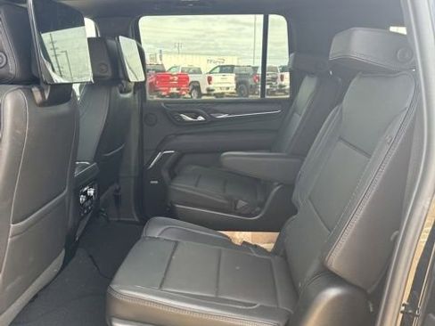 Certified 2023 GMC Yukon XL Denali w/ Denali Reserve Package image 7
