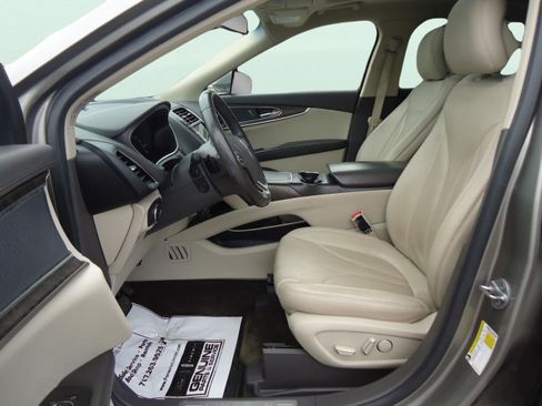 Used 2016 Lincoln MKX Reserve w/ Climate Package image 22