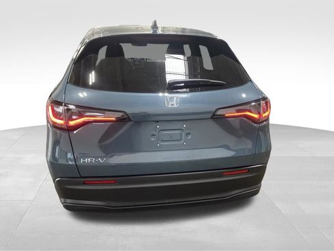 Certified 2027 Honda HR-V LX image 9