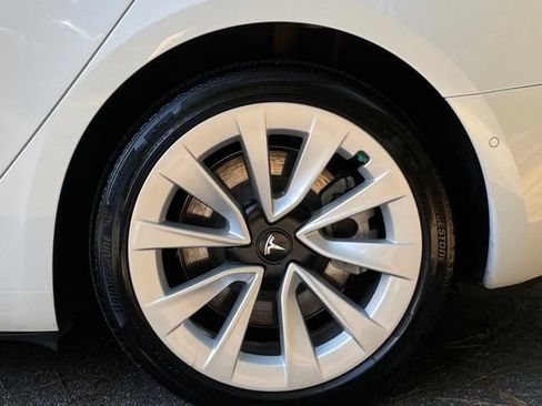 Used 2022 Tesla Model 3 Long Range AWD/4WD image 6