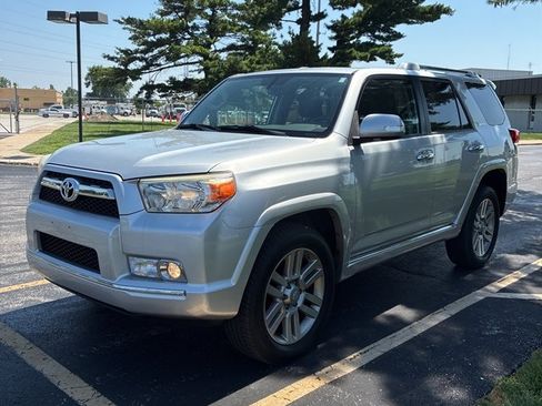 Used 2011 Toyota 4Runner Limited AWD/4WD image 8
