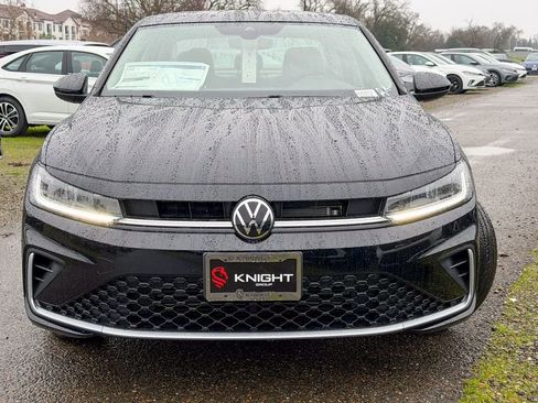 New 2026 Volkswagen Jetta SE image 4