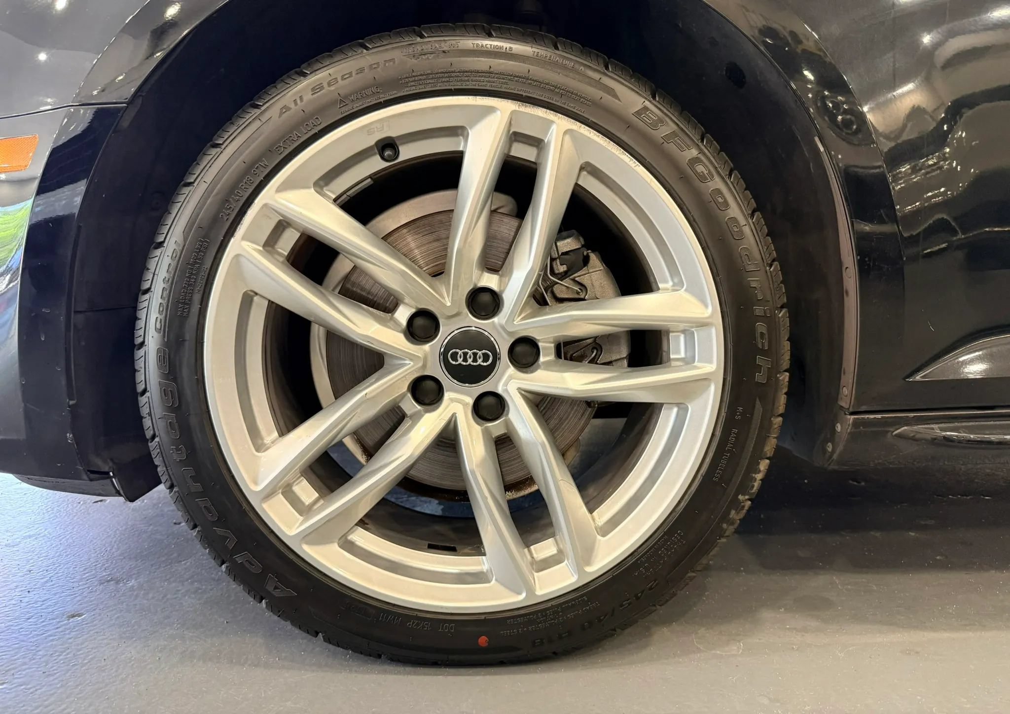 Used 2017 Audi A4 2.0T Ultra Premium w/ Convenience Package FWD image 40