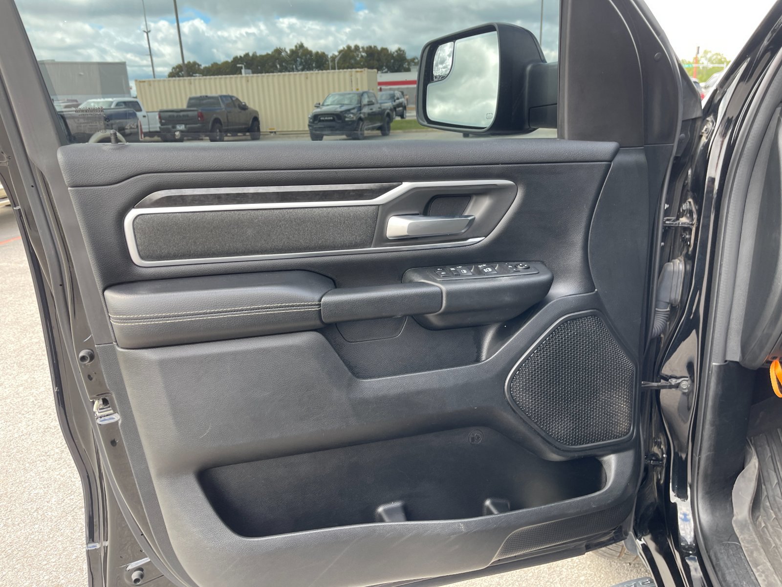 Used 2020 RAM 1500 Big Horn AWD/4WD image 11