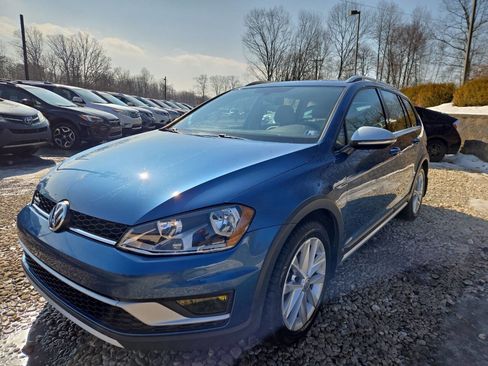 Used 2017 Volkswagen Golf Alltrack SE image 9