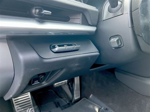 Used 2023 Chevrolet Corvette Stingray Preferred Cpe w/ Z51 Performance Package image 16