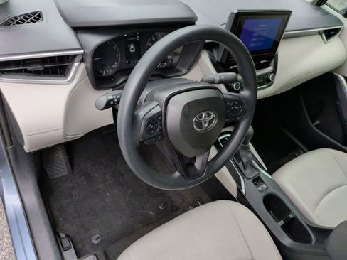 Used 2025 Toyota Corolla Cross L FWD image 16