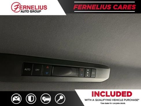 Used 2021 Toyota Sienna XSE AWD/4WD image 28