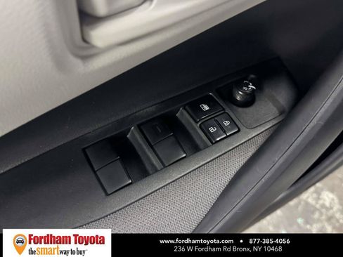 Used 2026 Toyota Corolla LE w/ LE Premium Package FWD image 16