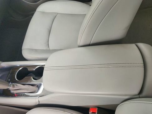 Used 2019 Chevrolet Malibu Premier w/ Sun and Wheel Package FWD image 18