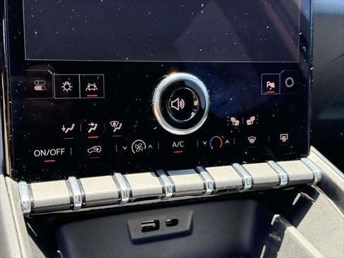 Used 2025 GMC Terrain Elevation AWD/4WD image 31
