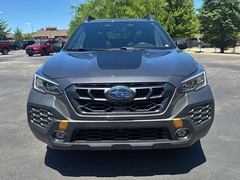 Used 2025 Subaru Outback Wilderness AWD/4WD image 6