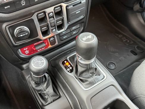 New 2026 Jeep Wrangler Unlimited Sport AWD/4WD image 19