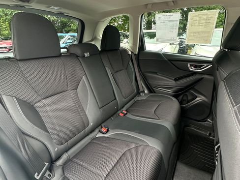 Used 2023 Subaru Forester Premium AWD/4WD image 11