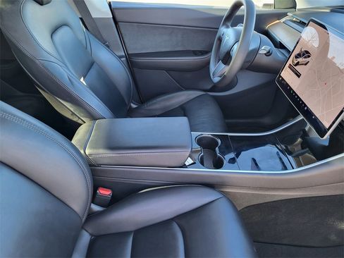 Used 2020 Tesla Model Y Performance image 16