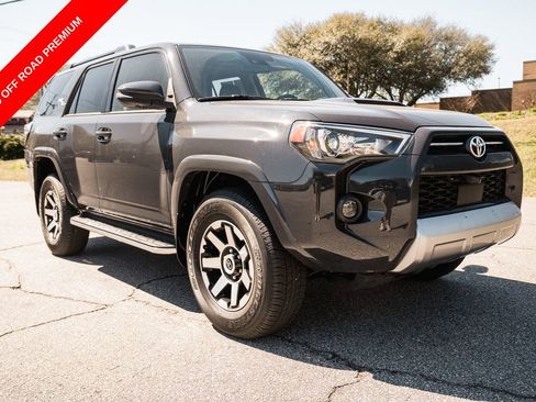 Certified 2024 Toyota 4Runner TRD Off-Road Premium w/ Off Road Premium Plus Package AWD/4WD image 10