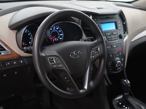 Used 2014 Hyundai Santa Fe Sport image 20