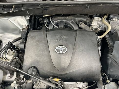Used 2018 Toyota Highlander XLE AWD/4WD image 27
