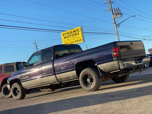 Used 1999 Dodge Ram 2500 Truck 2WD Club Cab image 5